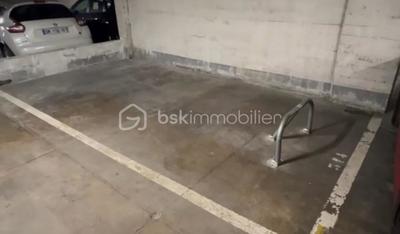 Parking - 13 m²