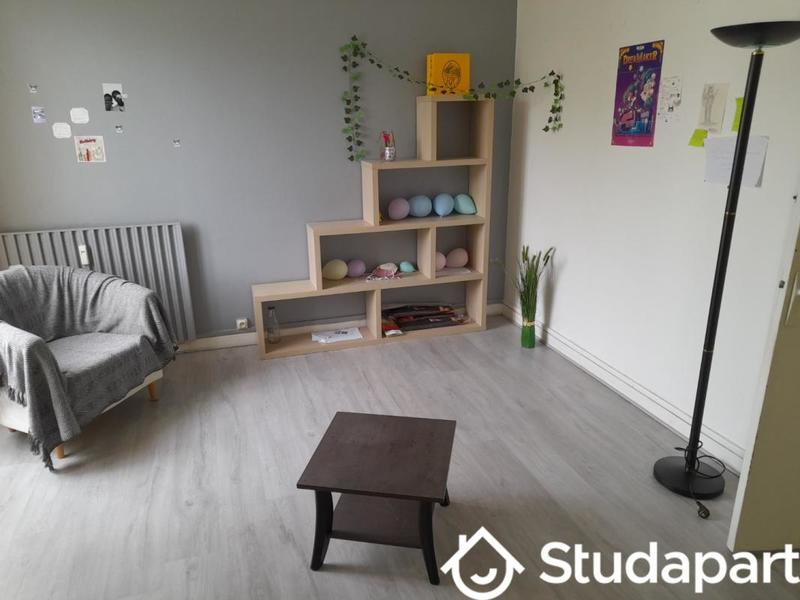 Chambre - 12 m² - 1 pièce