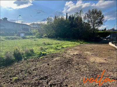 Terrain - 1 075 m²