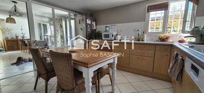 Maison - 130 m² - 5 pièces