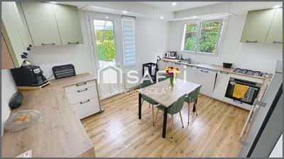 Maison - 158 m² - 7 pièces