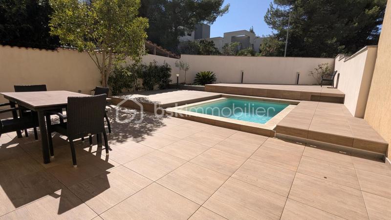 Maison traditionnelle - 86 m² - 4 pièces