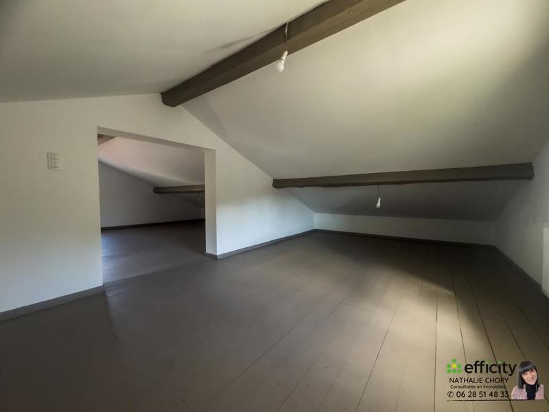 Maison - 250 m² - 12 pièces