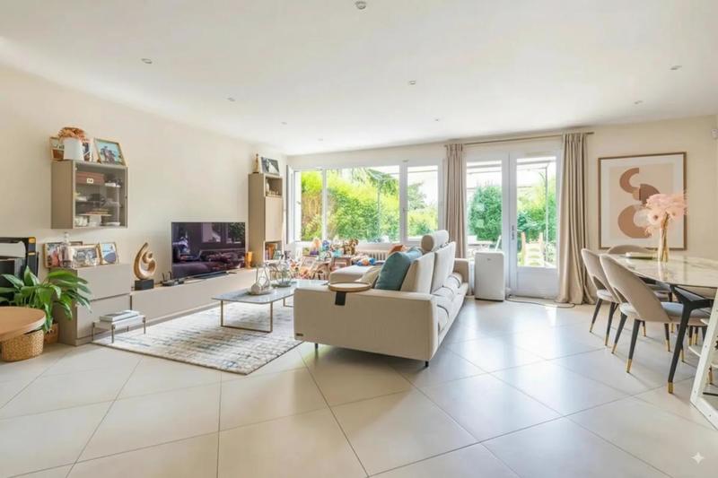 Maison - 120 m² - 4 pièces