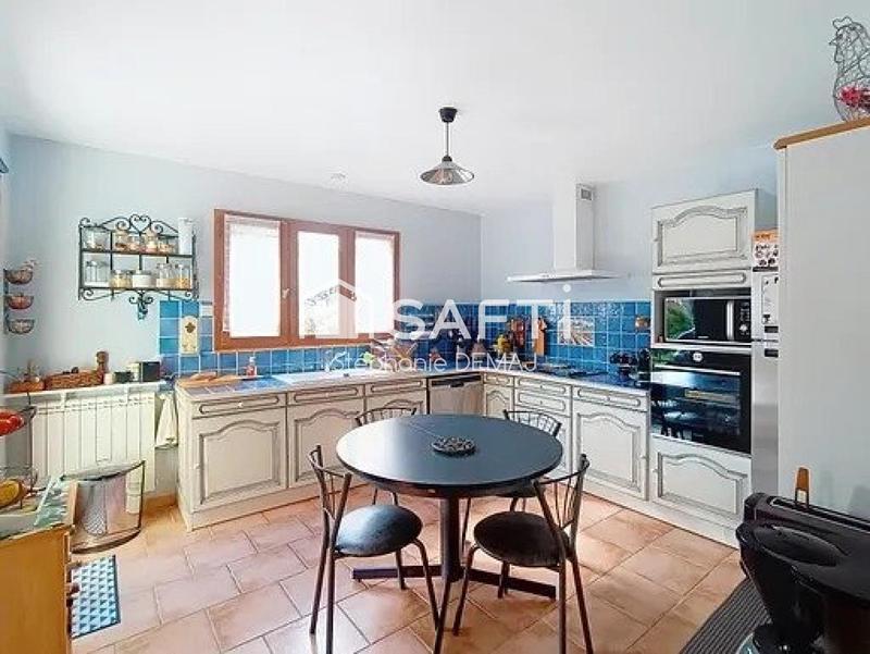 Maison - 146 m² - 6 pièces