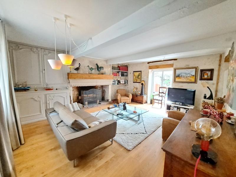 Maison - 180 m² - 6 pièces