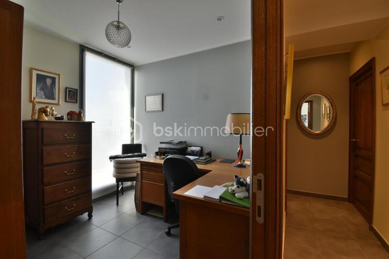 Appartement - 132 m² - 4 pièces