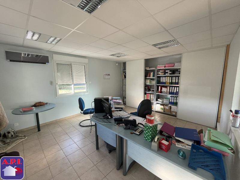 Local d'activités - 489 m²