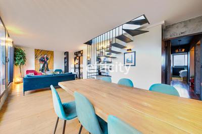 Appartement - 100 m² - 5 pièces