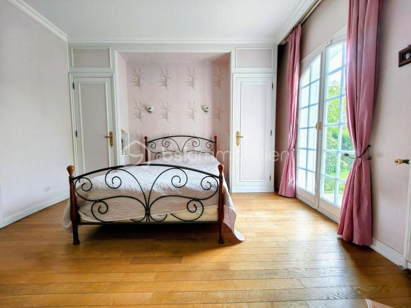 Maison - 175 m² - 7 pièces