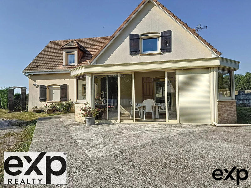 Maison - 218 m² - 6 pièces