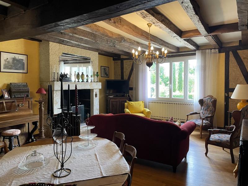 Maison traditionnelle - 155 m² - 6 pièces