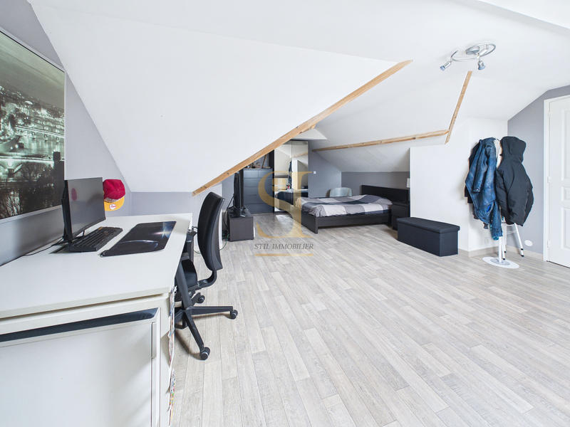 Maison - 140 m² - 7 pièces