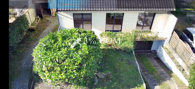 Maison - 95 m² - 4 pièces