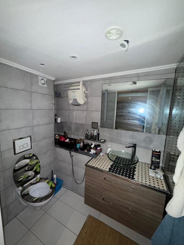 Appartement - 95 m² - 4 pièces