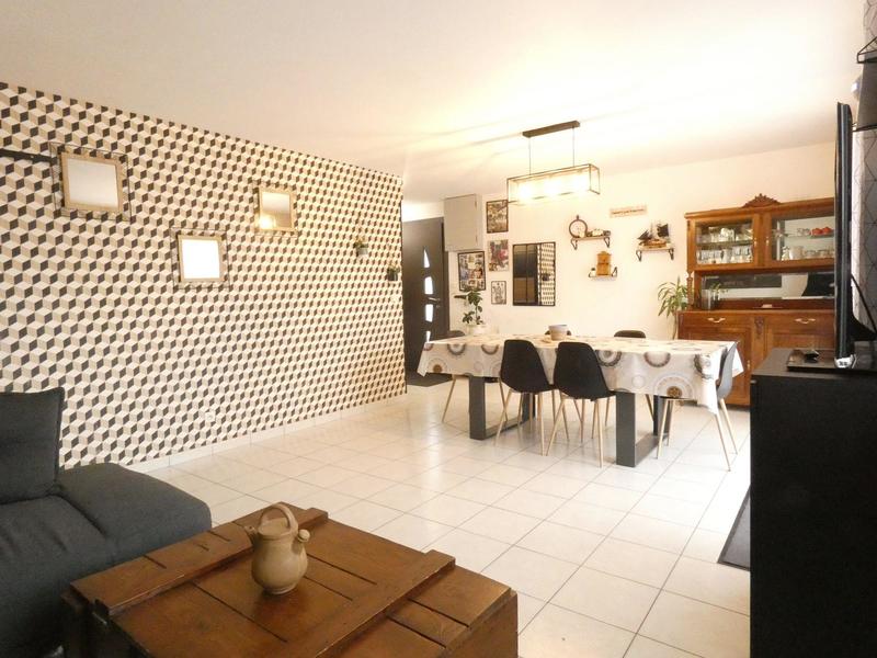 Maison - 82 m² - 5 pièces