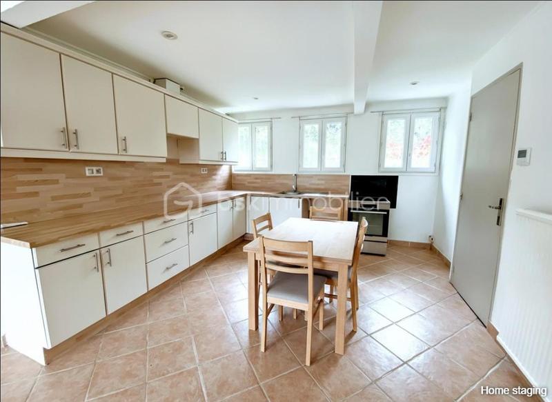 Maison - 106 m² - 6 pièces