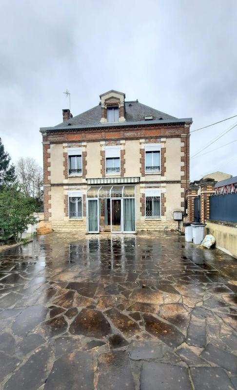 Maison de maîtres - 142 m² - 5 pièces