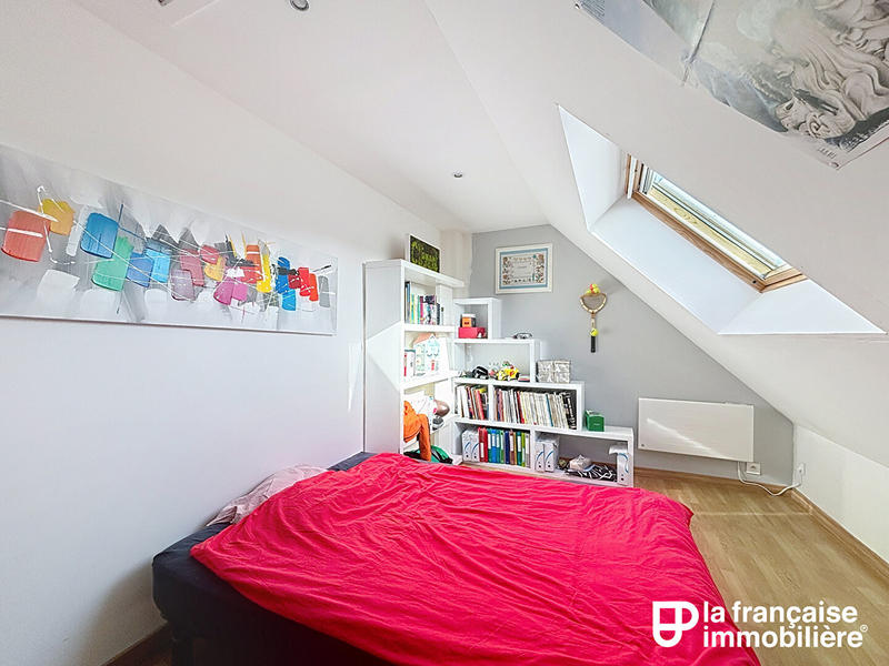 Maison - 181 m² - 8 pièces