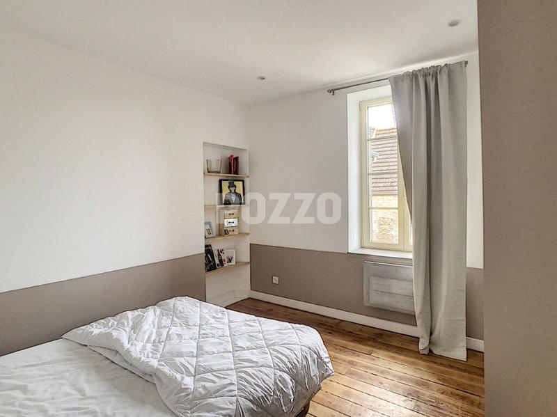 Maison - 95 m² - 5 pièces