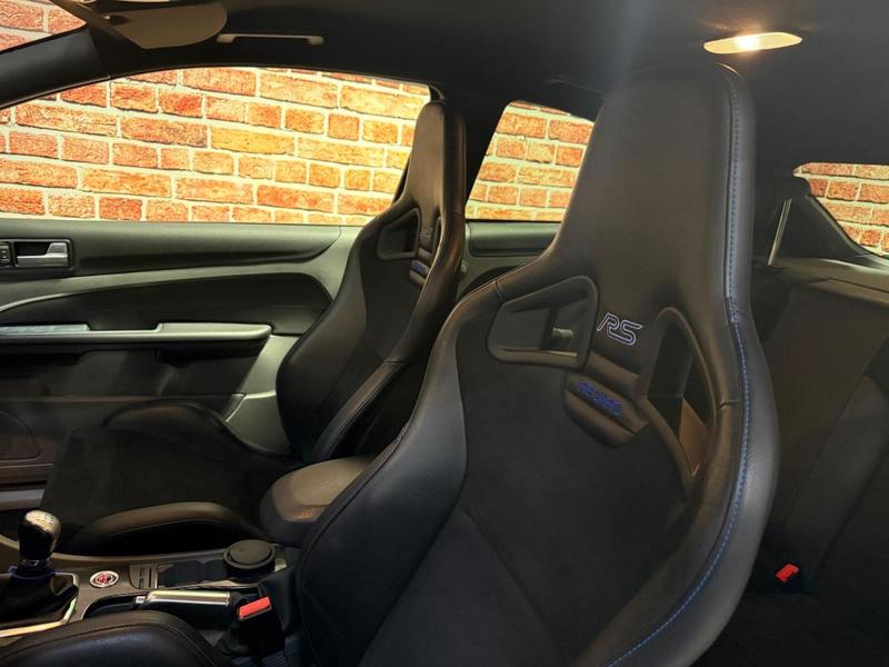 Ford Focus Rs 305 cv