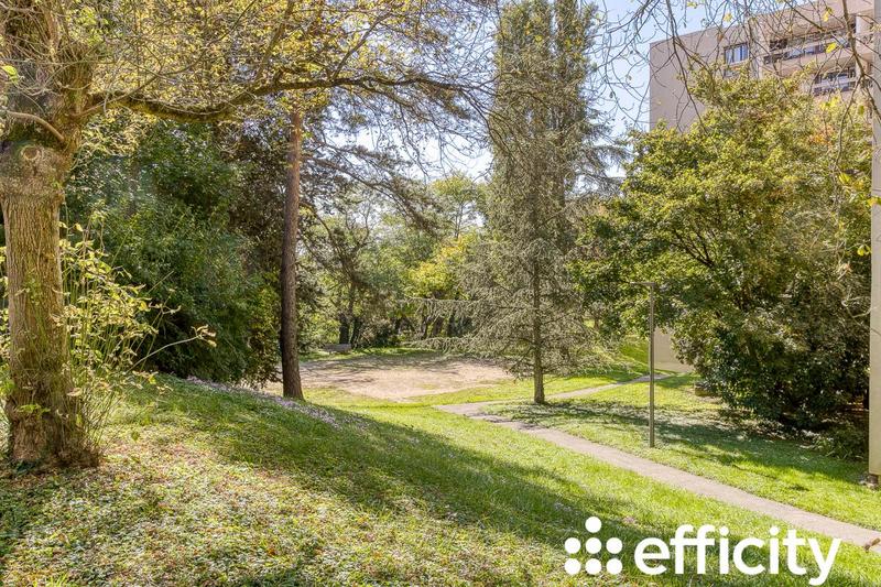 Appartement - 101 m² - 5 pièces