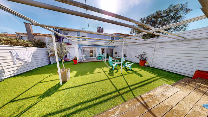 Maison - 161 m² - 5 pièces