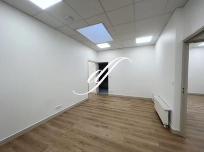 Bureau - 90 m²