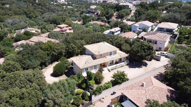 Villa - 200 m² - 7 pièces