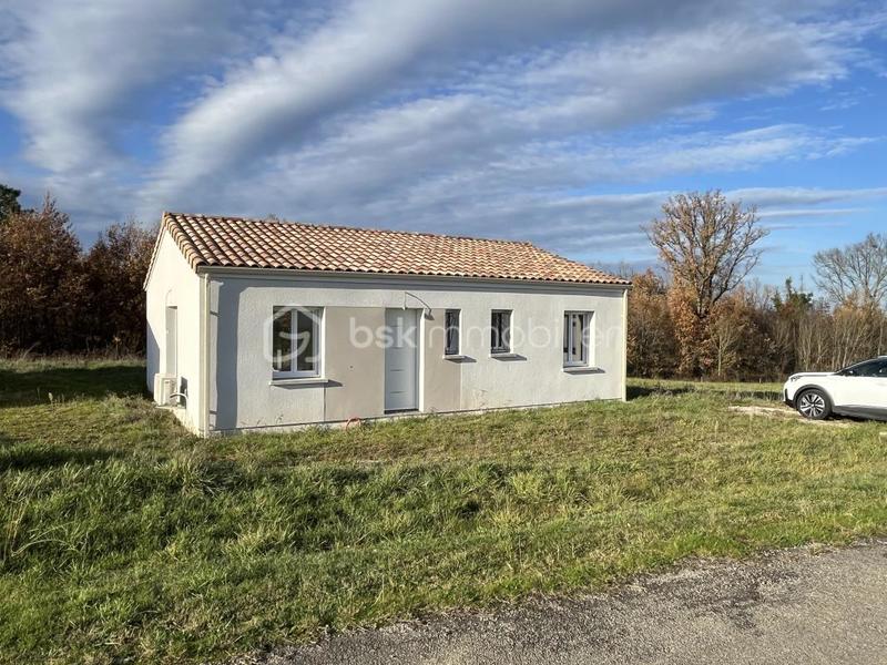 Maison traditionnelle - 71 m² - 4 pièces