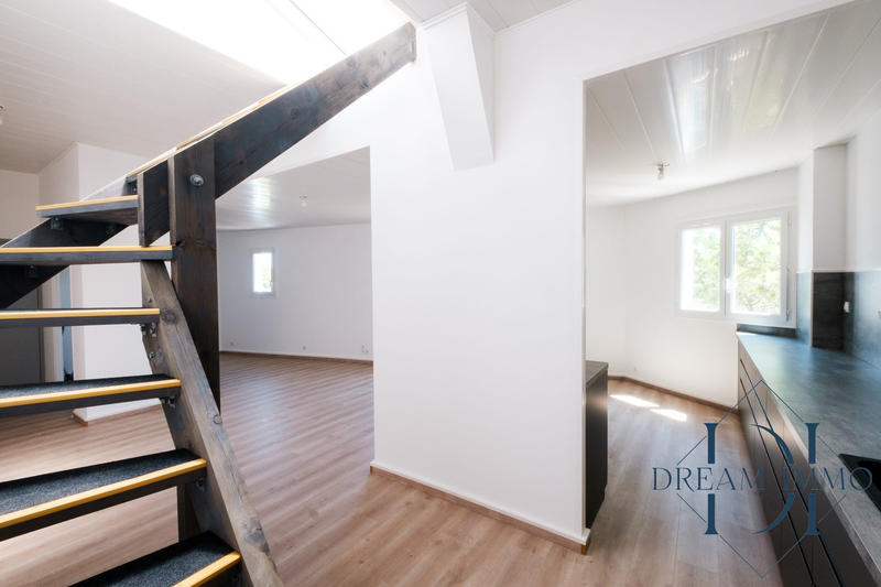 Appartement - 137 m² - 6 pièces