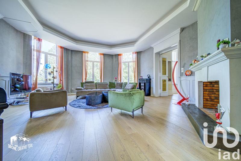 Maison - 365 m² - 10 pièces