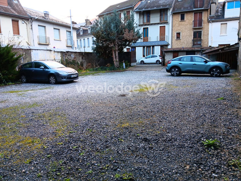 Local commercial - 906 m²