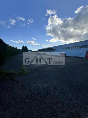 Entrepôt - 2 550 m²