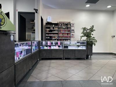 Local commercial - 67 m²