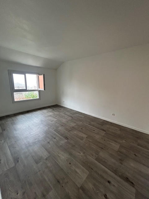 Pavillon - 99 m² - 5 pièces