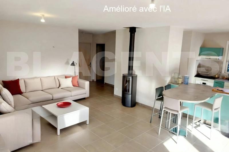 Maison traditionnelle - 80 m² - 3 pièces