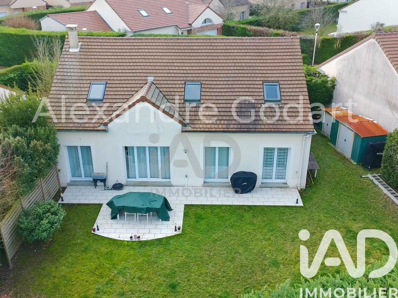 Maison - 211 m² - 8 pièces