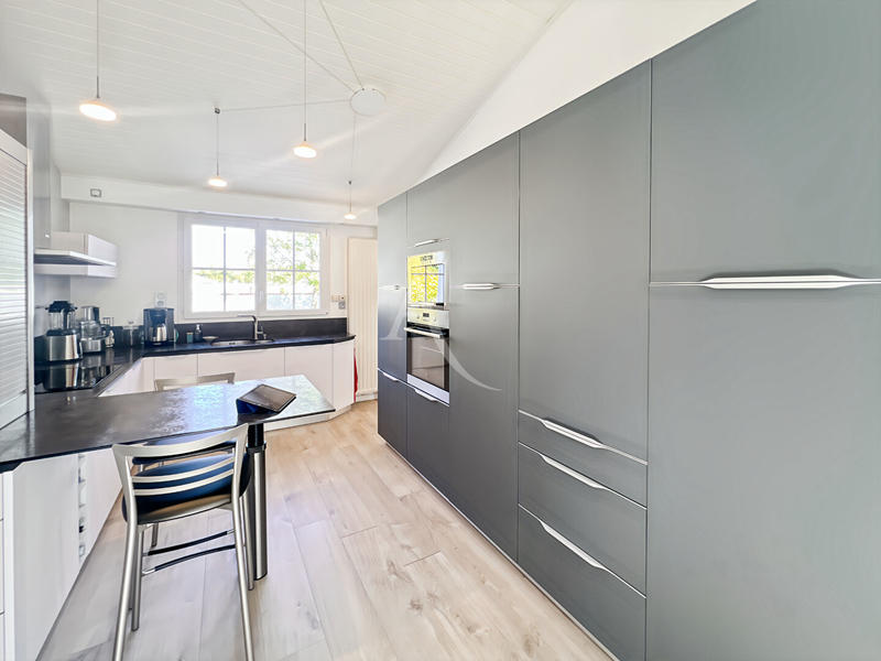 Maison - 157 m² - 6 pièces