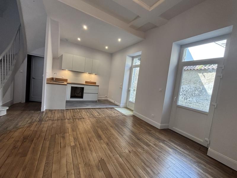 Maison - 115 m² - 6 pièces