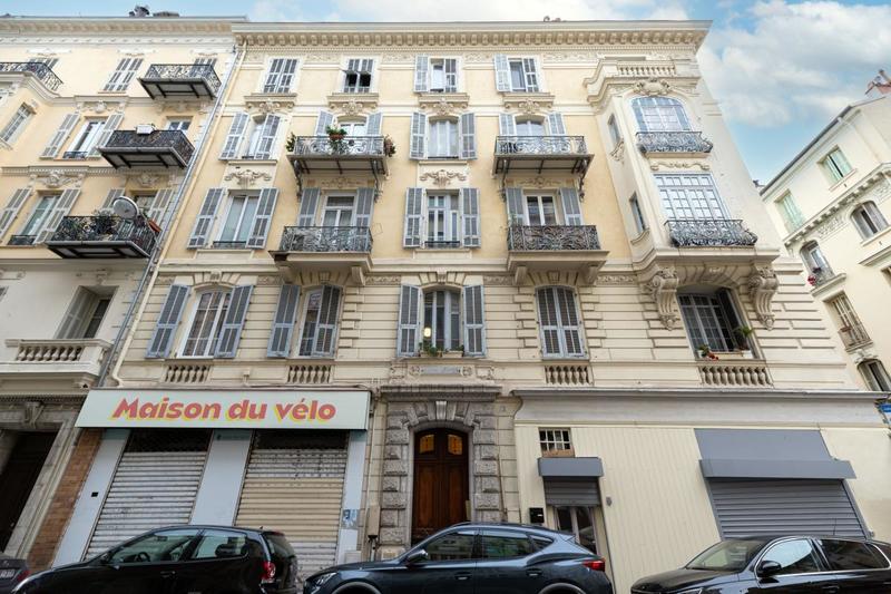 Appartement - 84 m² - 3 pièces