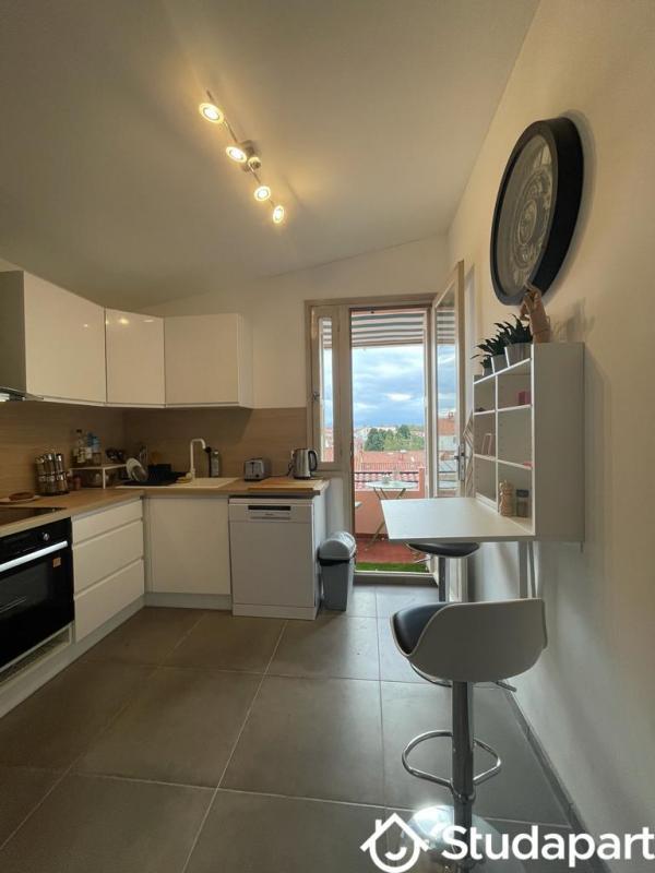 Chambre - 14 m² - 1 pièce