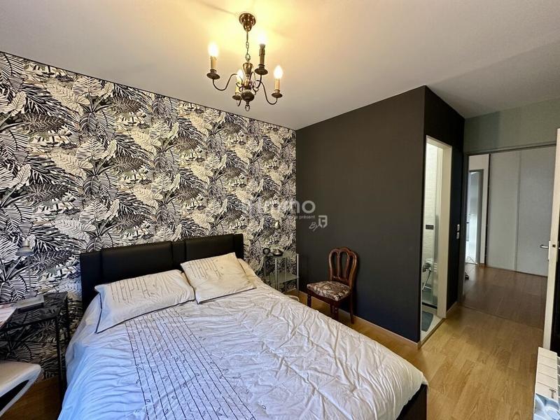 Appartement - 85 m² - 4 pièces