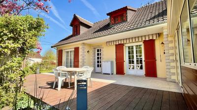 Maison - 149 m² - 7 pièces