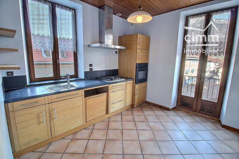 Appartement - 84 m² - 4 pièces