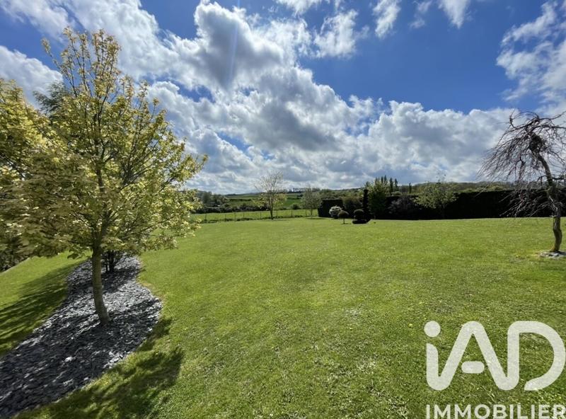 Maison - 285 m² - 9 pièces