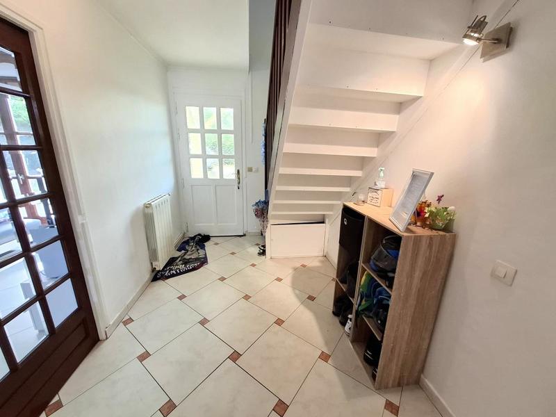 Maison - 137 m² - 6 pièces