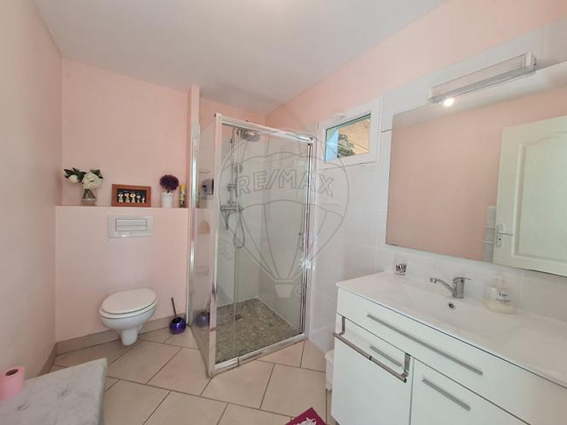 Maison - 186 m² - 5 pièces