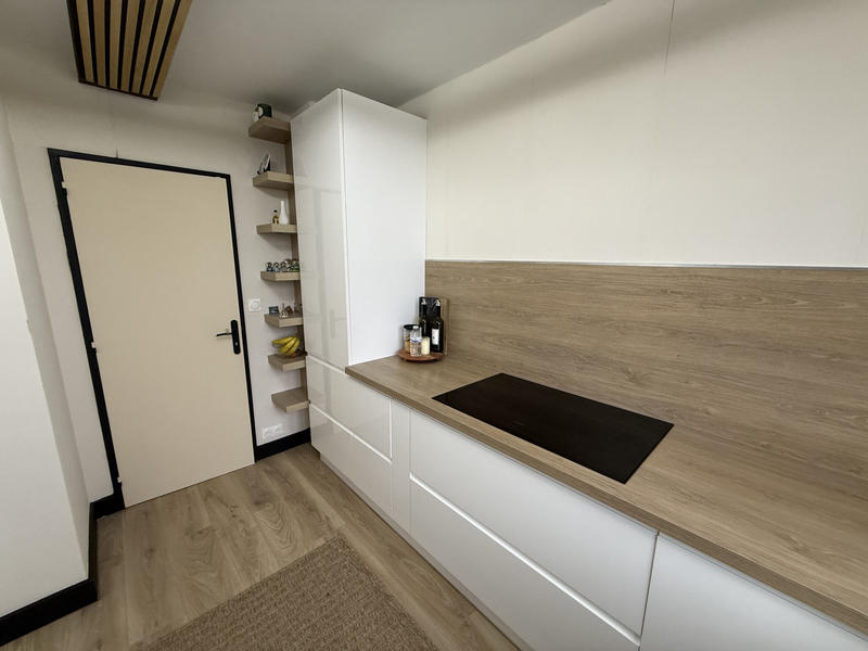 Appartement - 84 m² - 5 pièces