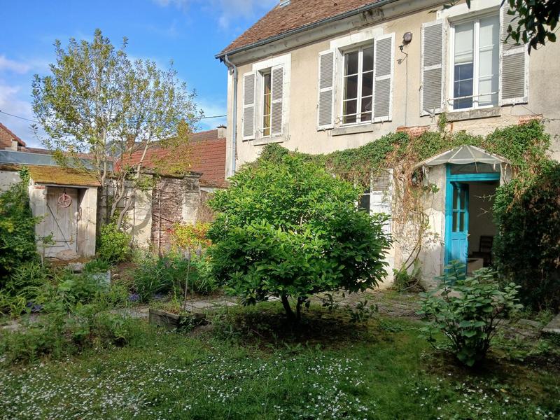 Maison - 202 m² - 6 pièces